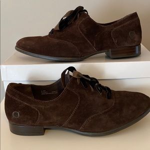 Born brown suede Oxford flats